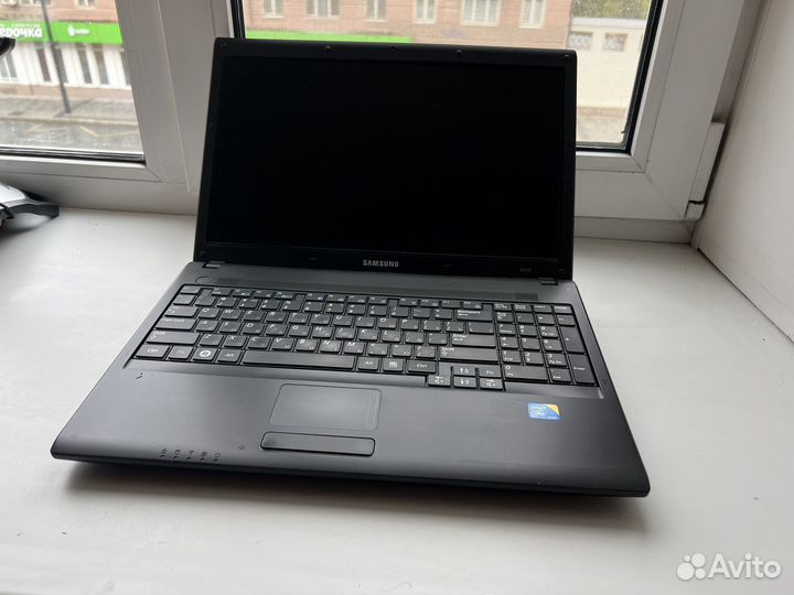 Samsung NP-R519