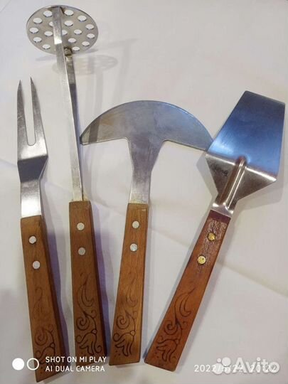 Все для кухни(стол наборы, сахарницы, чайники.)