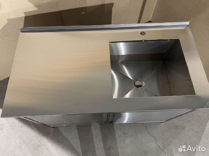 Cтол-тумба с мойкой из нержавейки