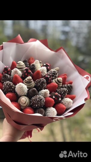 Съедобные букеты,клубника в шоколаде