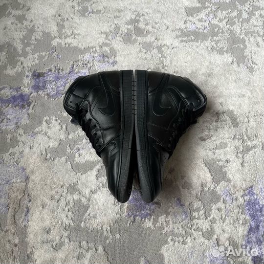 Nike Air Jordan 1 Mid (42.5, оригинал)