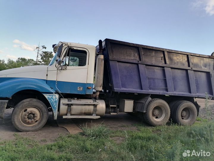 Freightliner FLC, 2003