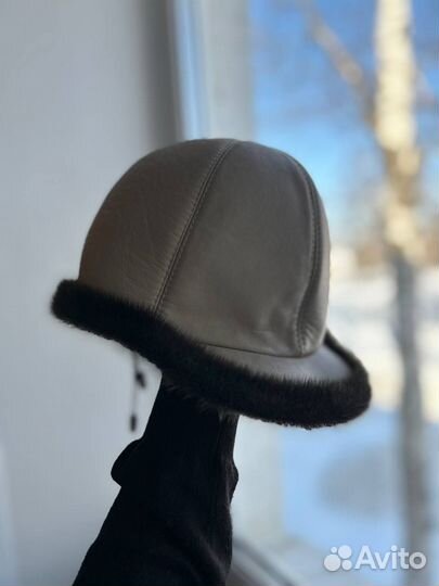 Шляпа зимняя женская