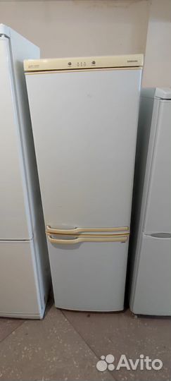 Холодильник Samsung