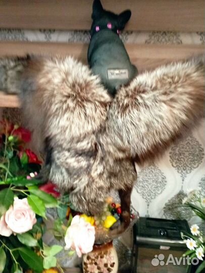 Меховой воротник чернобурка