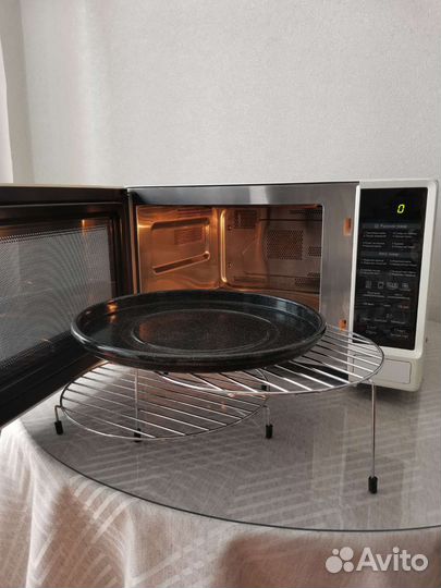 Микроволновая печь LG с грилем и конвекцией