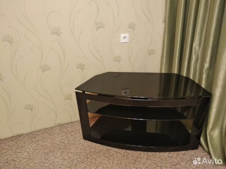 Тумба под телевизор