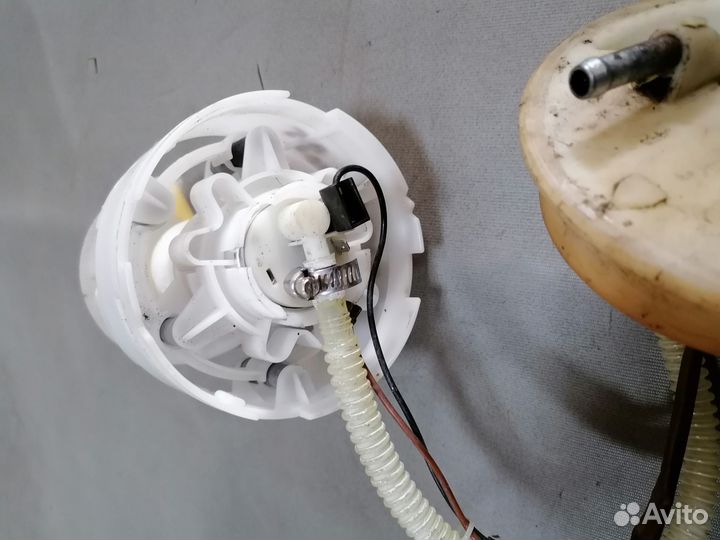 Насос топливный Volkswagen Passat B5 8E0906087D