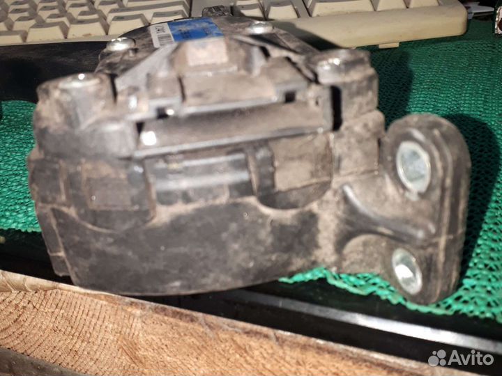 Ниссан альмера педаль газа