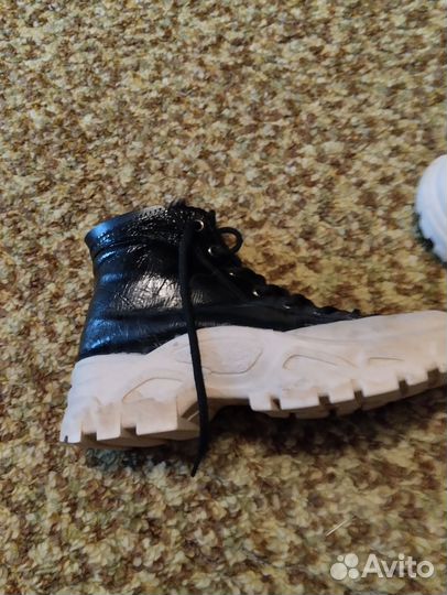 Ботинки женские 36р