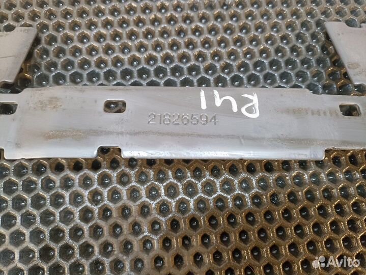 Кронштейн проводки Renault T, Volvo FH, Volvo FM