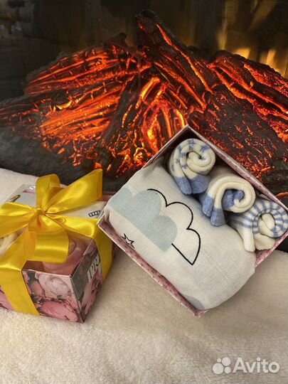 Муслиновая пеленка + носочки