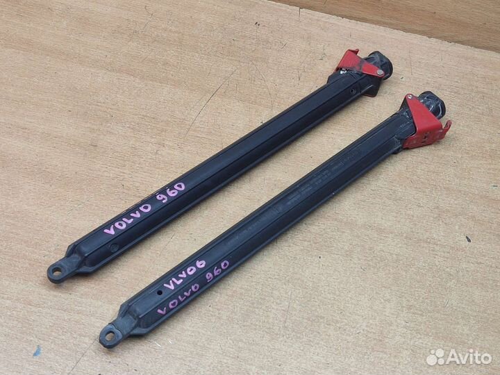 Амортизаторы капота, Volvo 960