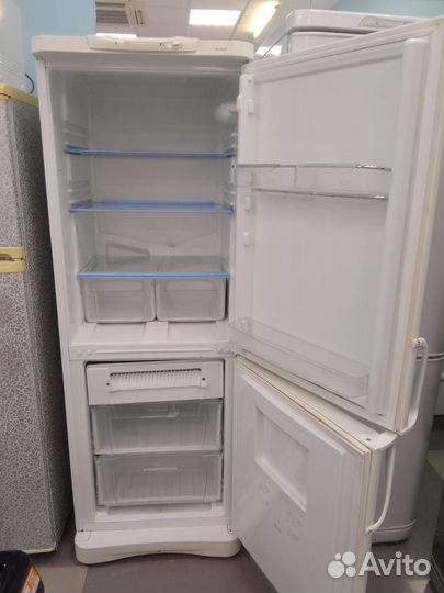 Холодильник бу Indesit No Frost