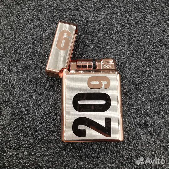 Зажигалка газовая 2099 с цветным пламенем