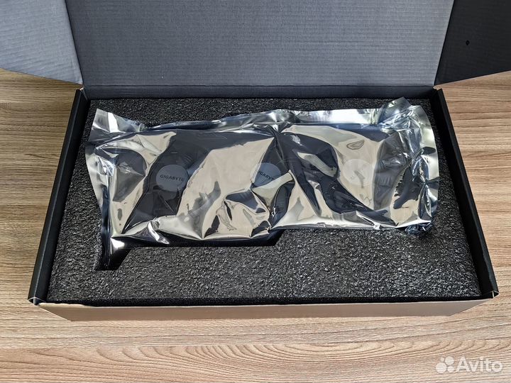 Видеокарта Gigabyte RX 7800 XT gaming OC 16GB