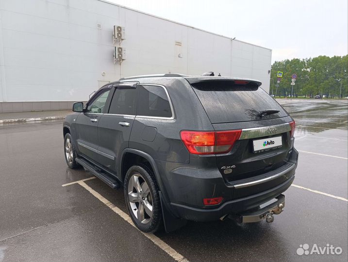 Jeep Grand Cherokee, 2011