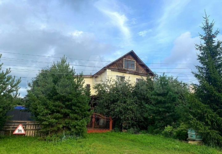 Коттедж 278 м² на участке 15 сот.