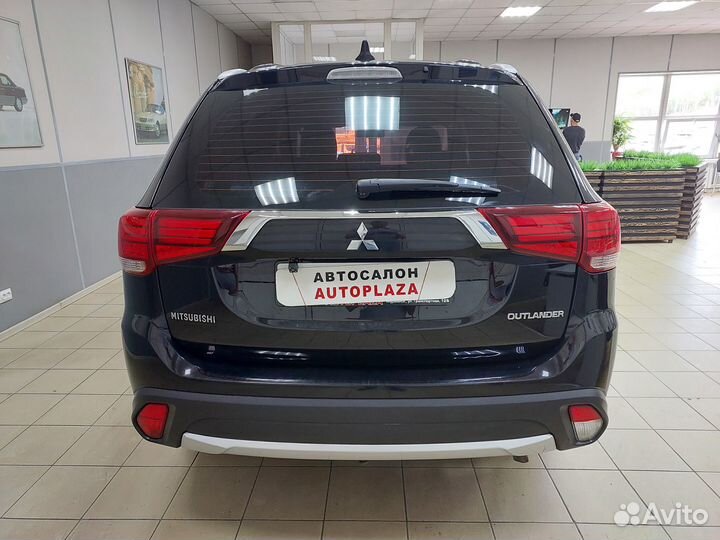 Mitsubishi Outlander 2.0 CVT, 2017, 137 000 км