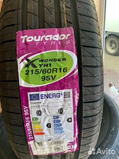 Tourador X Wonder TH1 215/60 R16 95