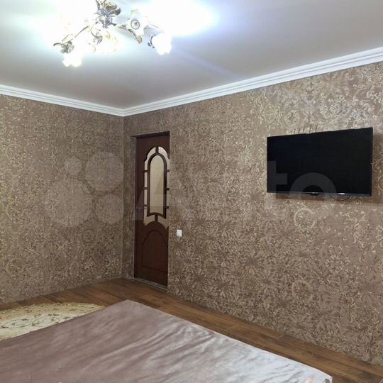 2-к. квартира, 55 м², 1/5 эт.