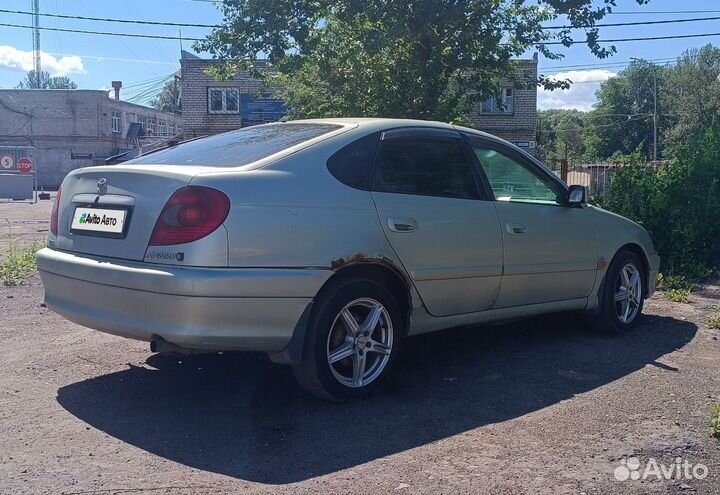 Toyota Avensis 2.0 МТ, 1998, 451 213 км