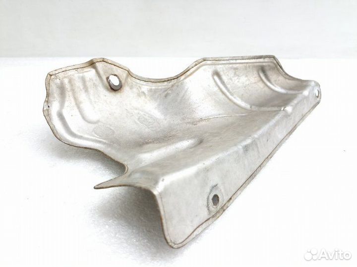 Тепловой экран Volvo Xc90 1 дорест 2.5 B5254T 2005