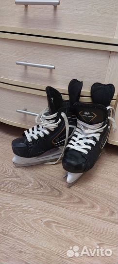 Коньки хоккейные 36 размер