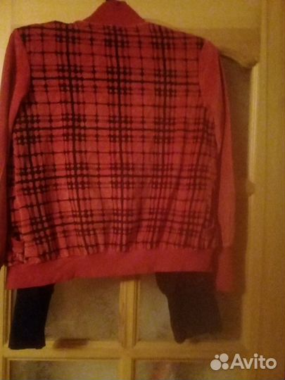 Костюм Pelican спортивный или домашний