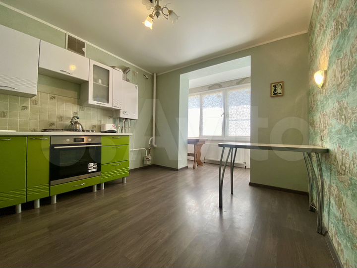 1-к. квартира, 42,2 м², 1/3 эт.