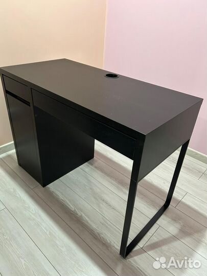 Письменный стол IKEA