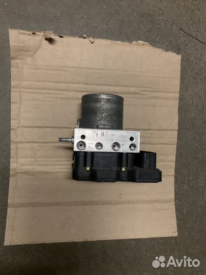 Блок ABS (насос) VW Polo 6C0614517