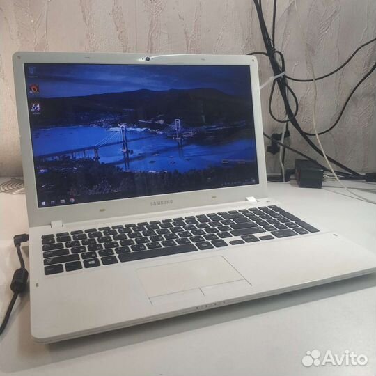 Samsung NP370R5E i3/HD 8750/6Gb/SSD240Gb