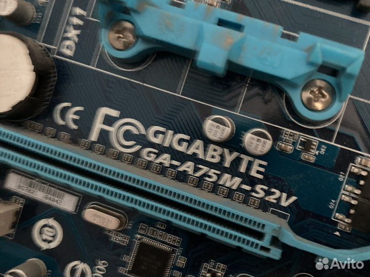 Материнская плата