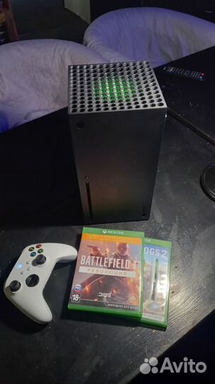 Xbox Series X + 2 игры