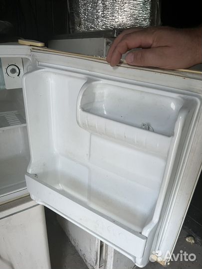 Холодильник бу маленький