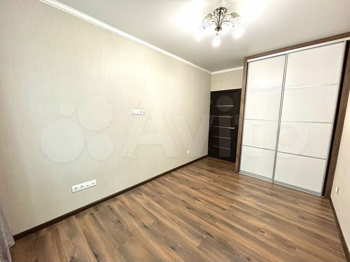 2-к. квартира, 52 м², 1/5 эт.