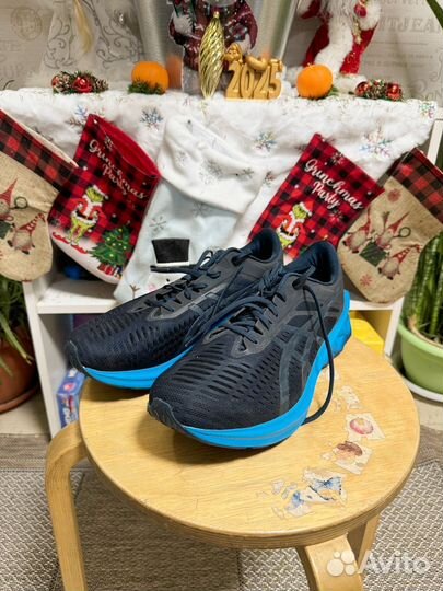 Кроссовки Asic Novablast 1, размер 46(29см)