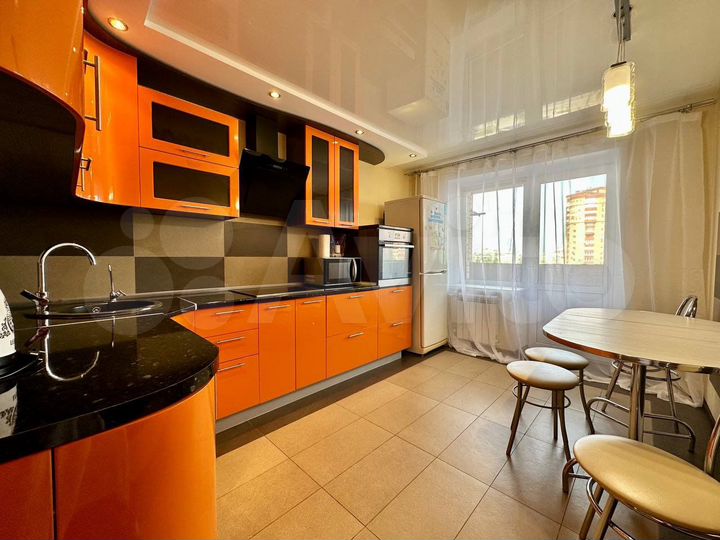 2-к. квартира, 65 м², 6/16 эт.