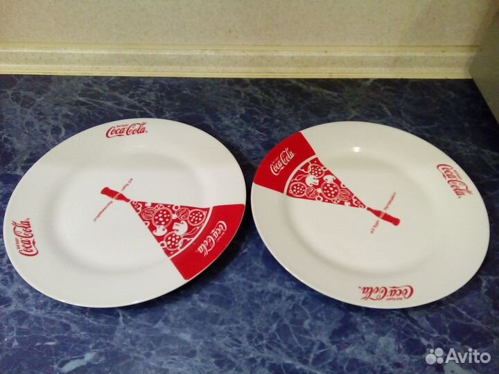 Тарелки 2 шт. и Нож для Пиццы 1 шт. Coca Cola