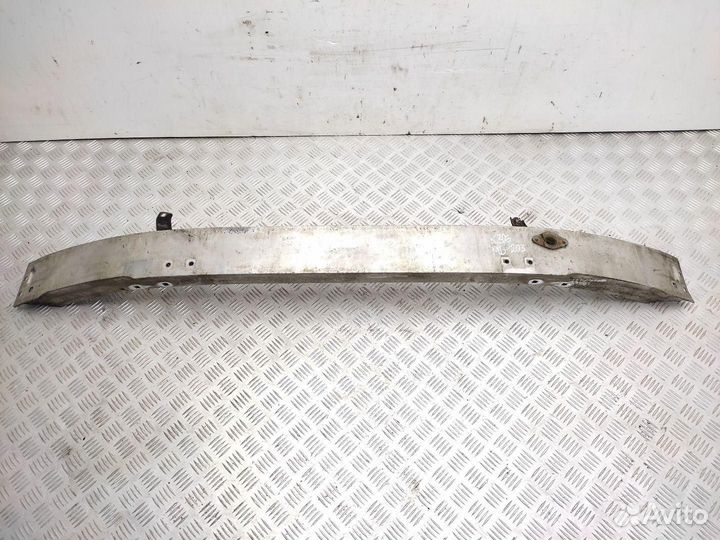 Усилитель переднего бампера Mercedes-Benz C-Класс