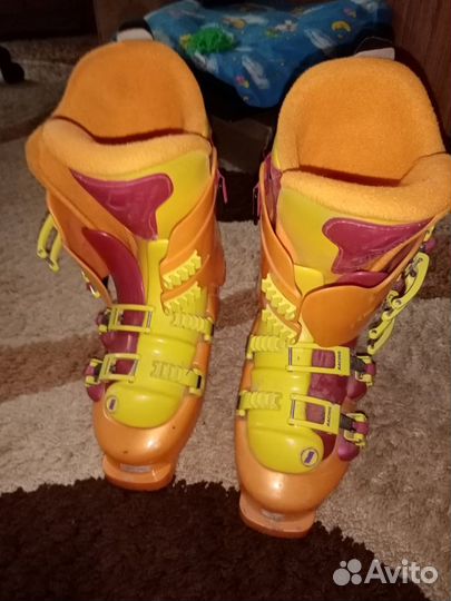 Продам Горные лыжи и ботинки