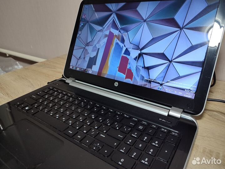Ноутбук HP Pavilion 15-n262sr