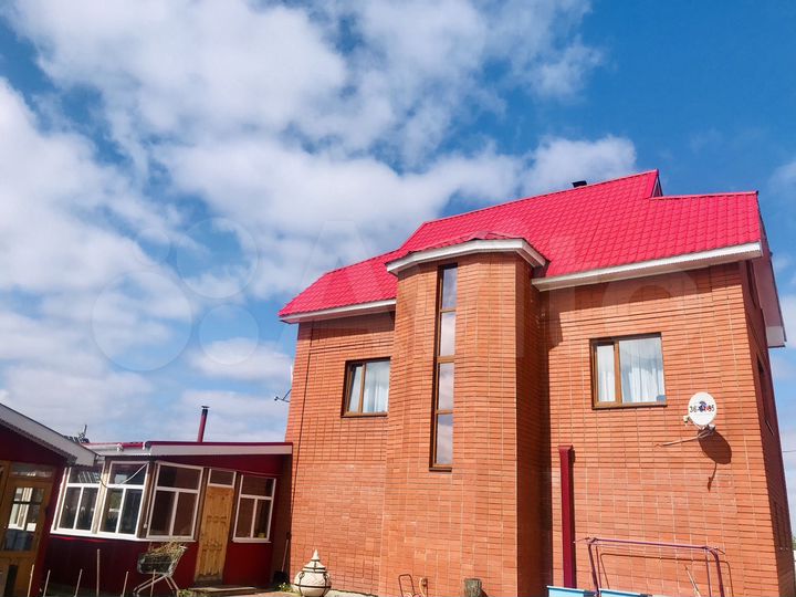 Дом 188 м² на участке 10 сот.