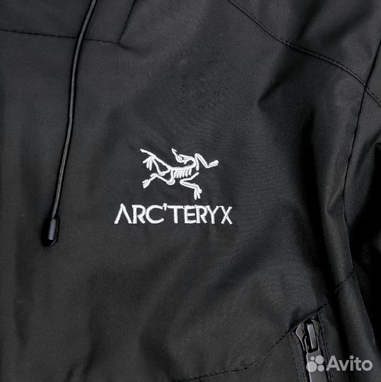 Куртка Arc'Teryx (лёгкая)