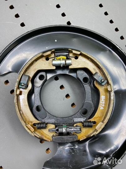 Механизм ручника Kia Rio 3 1.6 2017