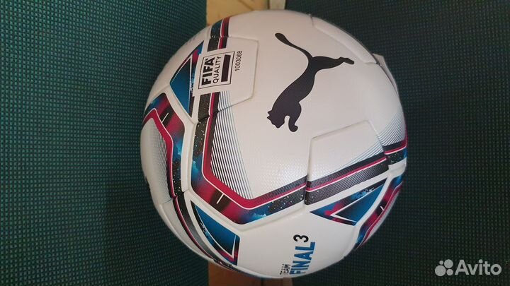 Футбольный мяч профессиональный