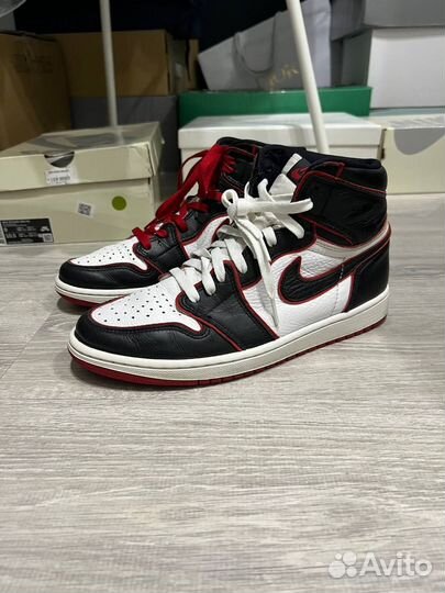 Air Jordan 1 Retro High OG Bloodline