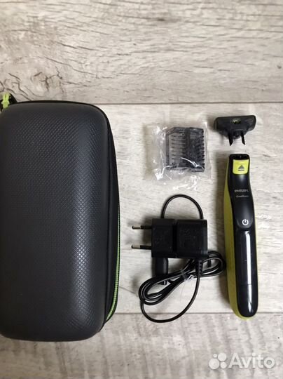Триммер Philips OneBlade QP2520/64