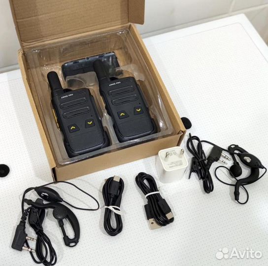 Рация радиостанция с гарнитурой и наушником